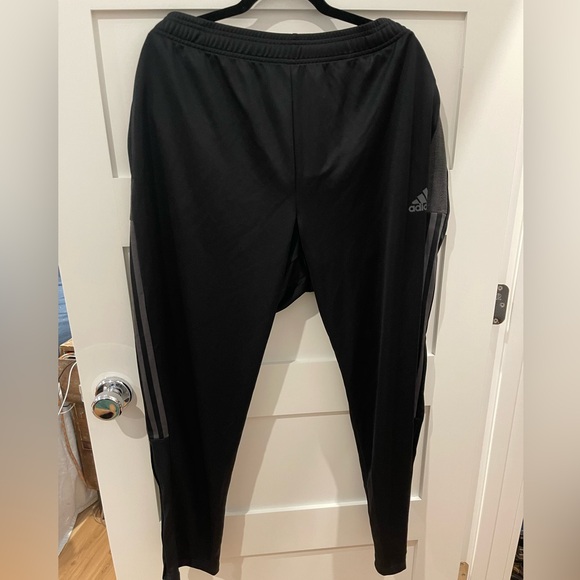 Brand new with tags. Men’s “soccer pants” - Picture 1 of 3